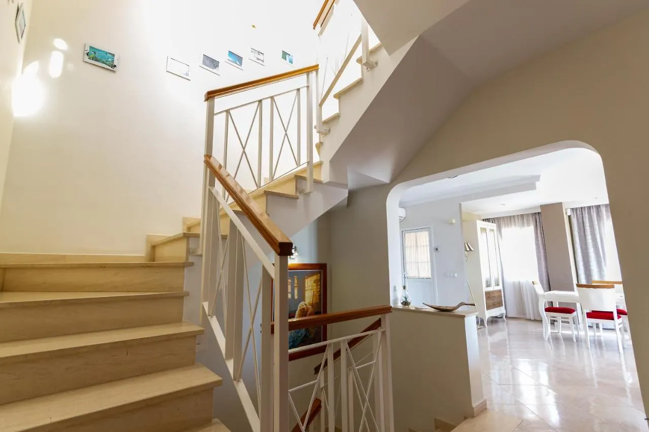 Sea Edge Friendly Holiday Home 马斯帕洛马斯
