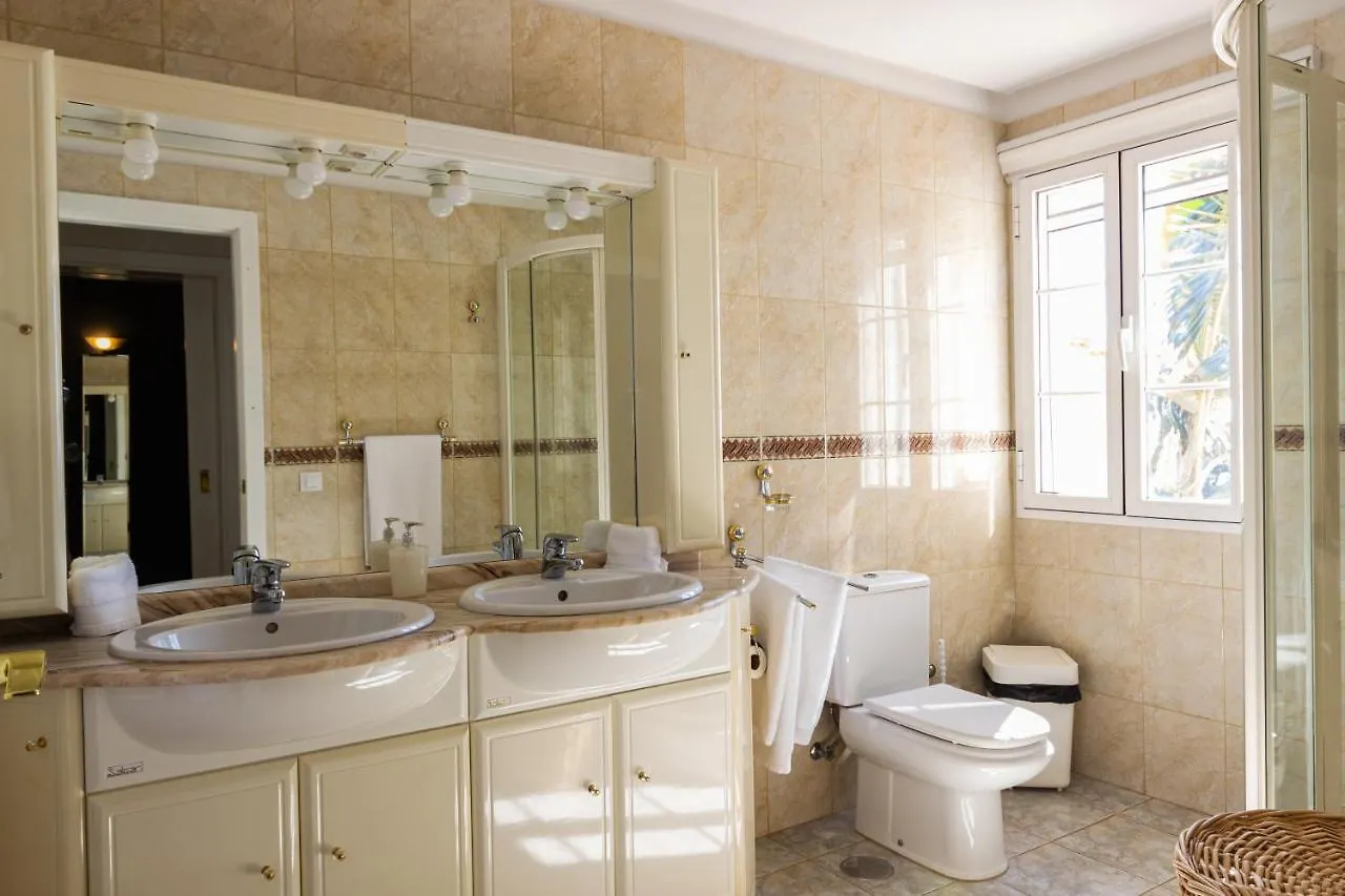 Sea Edge Friendly Holiday Home 马斯帕洛马斯